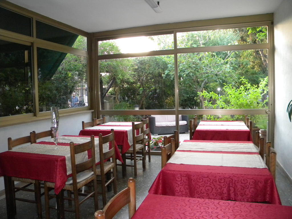 Albergo Villa Anna Анцио Екстериор снимка
